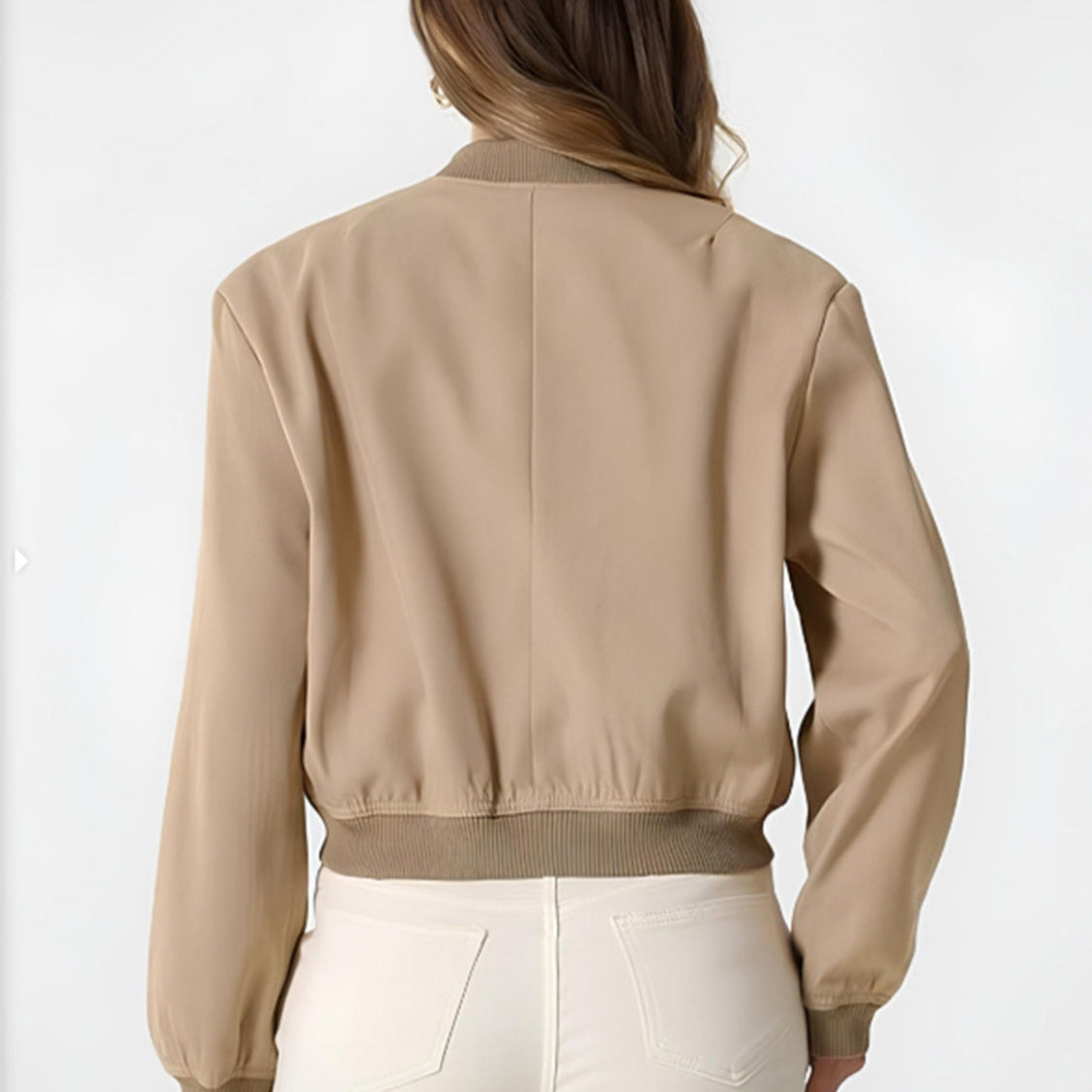 aef69926-143b-44f2-b372-593155c729cf-Max