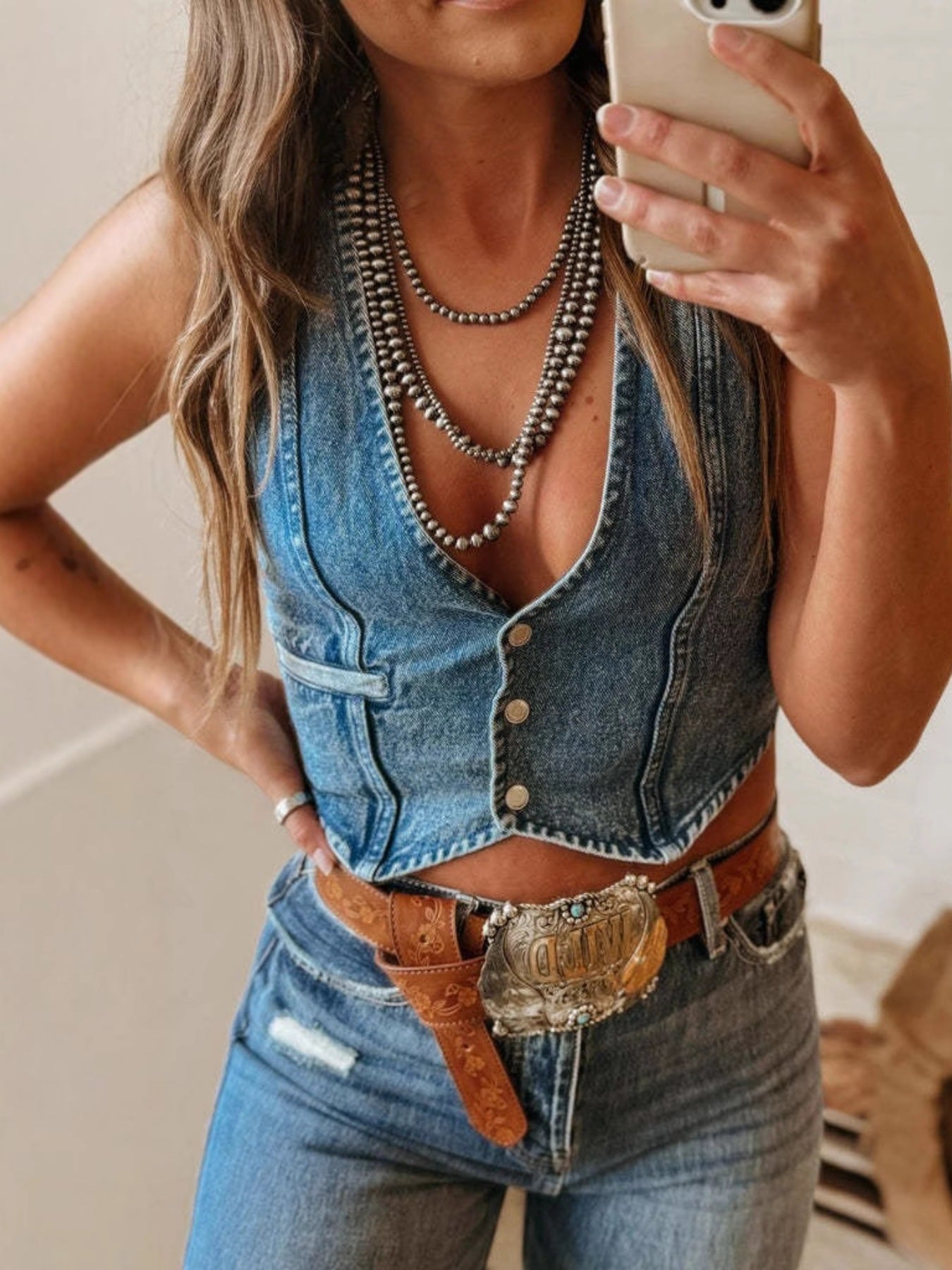 07e61079-e857-4594-8db0-d63a7fdf81f2-Max