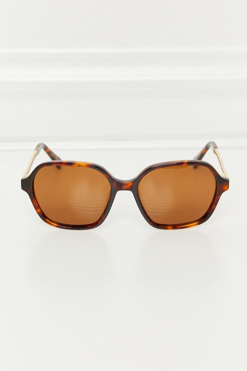 Square Full Rim Sunglasses front view styled lens full detail