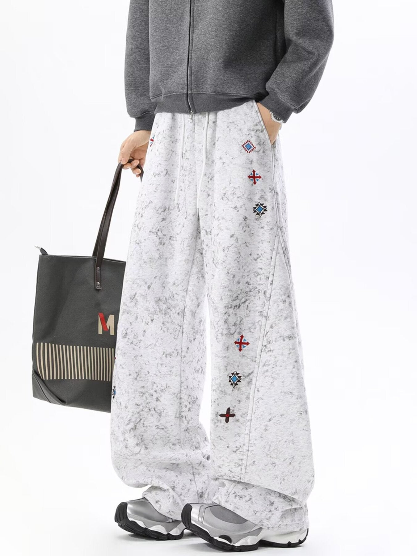 6945b3c26a2b4c2d96f794cc84354a1e-Max